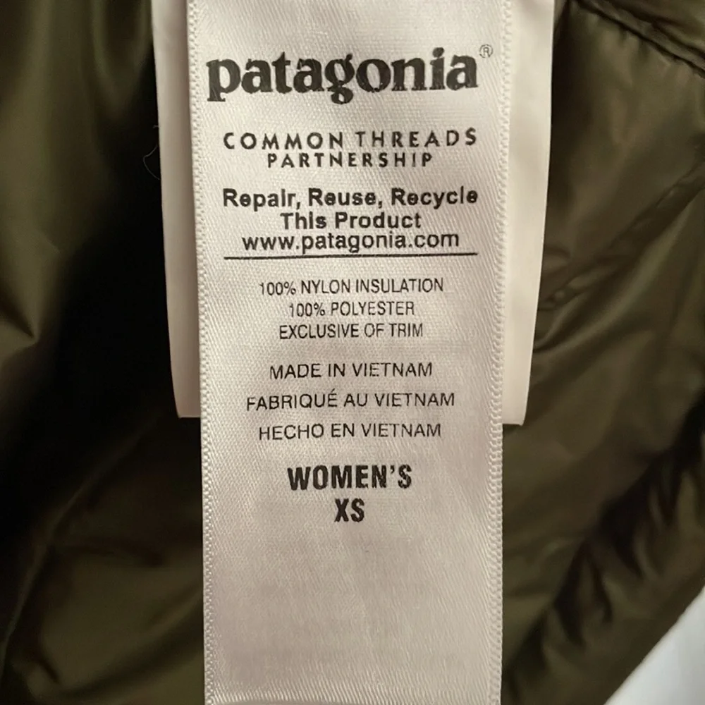 Patagonia packable puffer coat - Picture 7 of 11